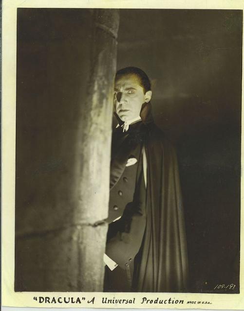 20060718105356-bela-20lugosi-20dracula.preview.jpg