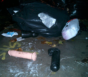 20060718123218-trash.jpg